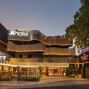 J4 Hotels Legian